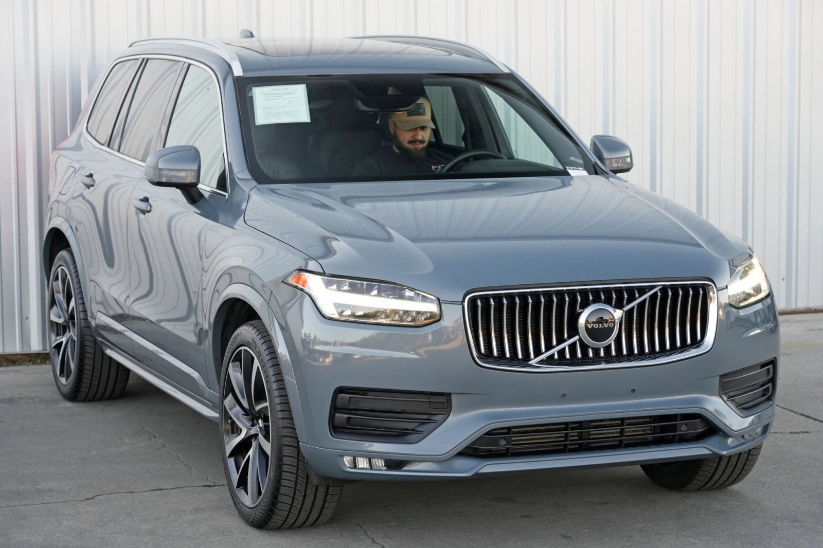 Used 2020 Volvo XC90 T6 Momentum image 54