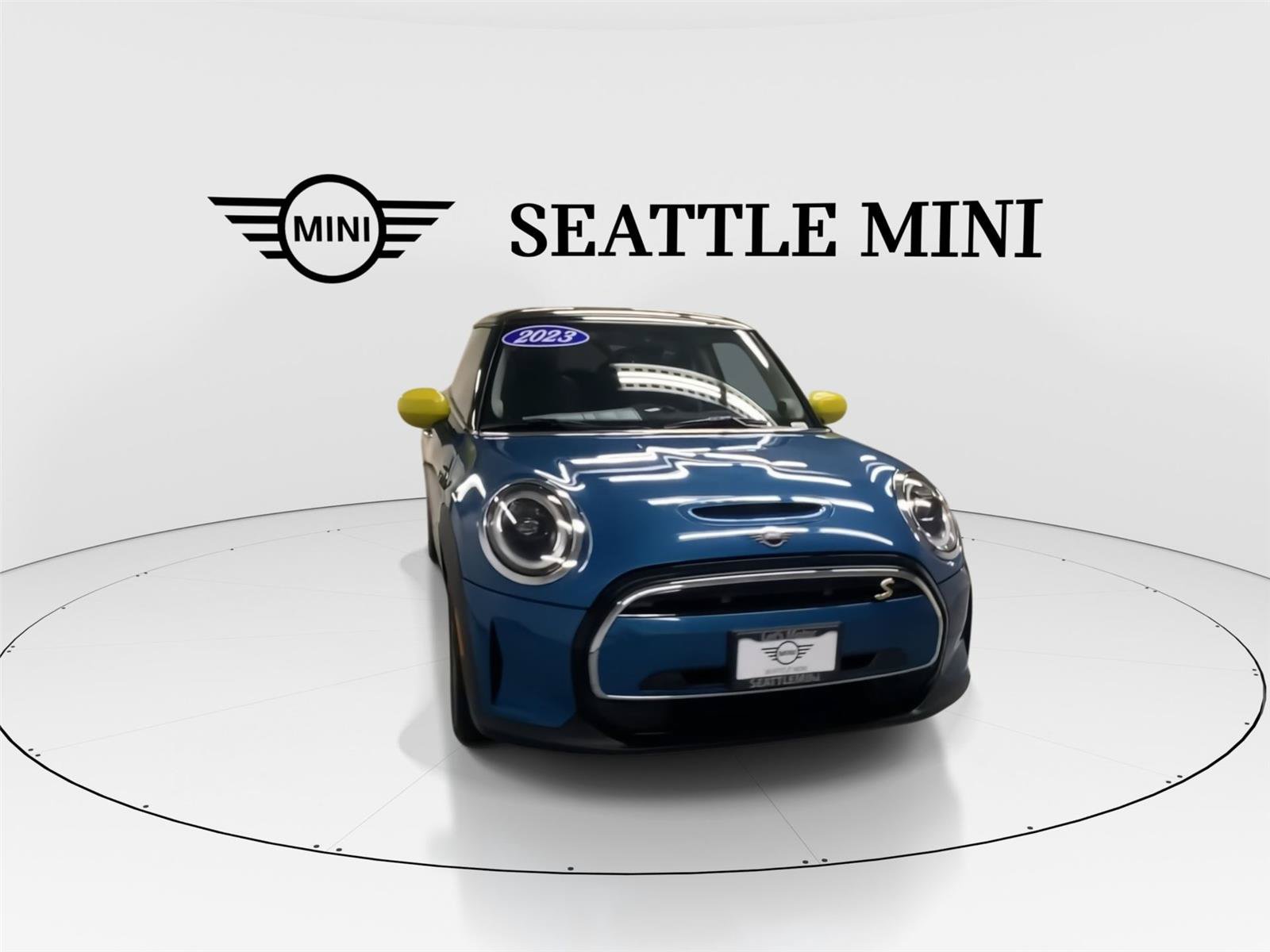 Used 2023 MINI Cooper SE FWD image 3