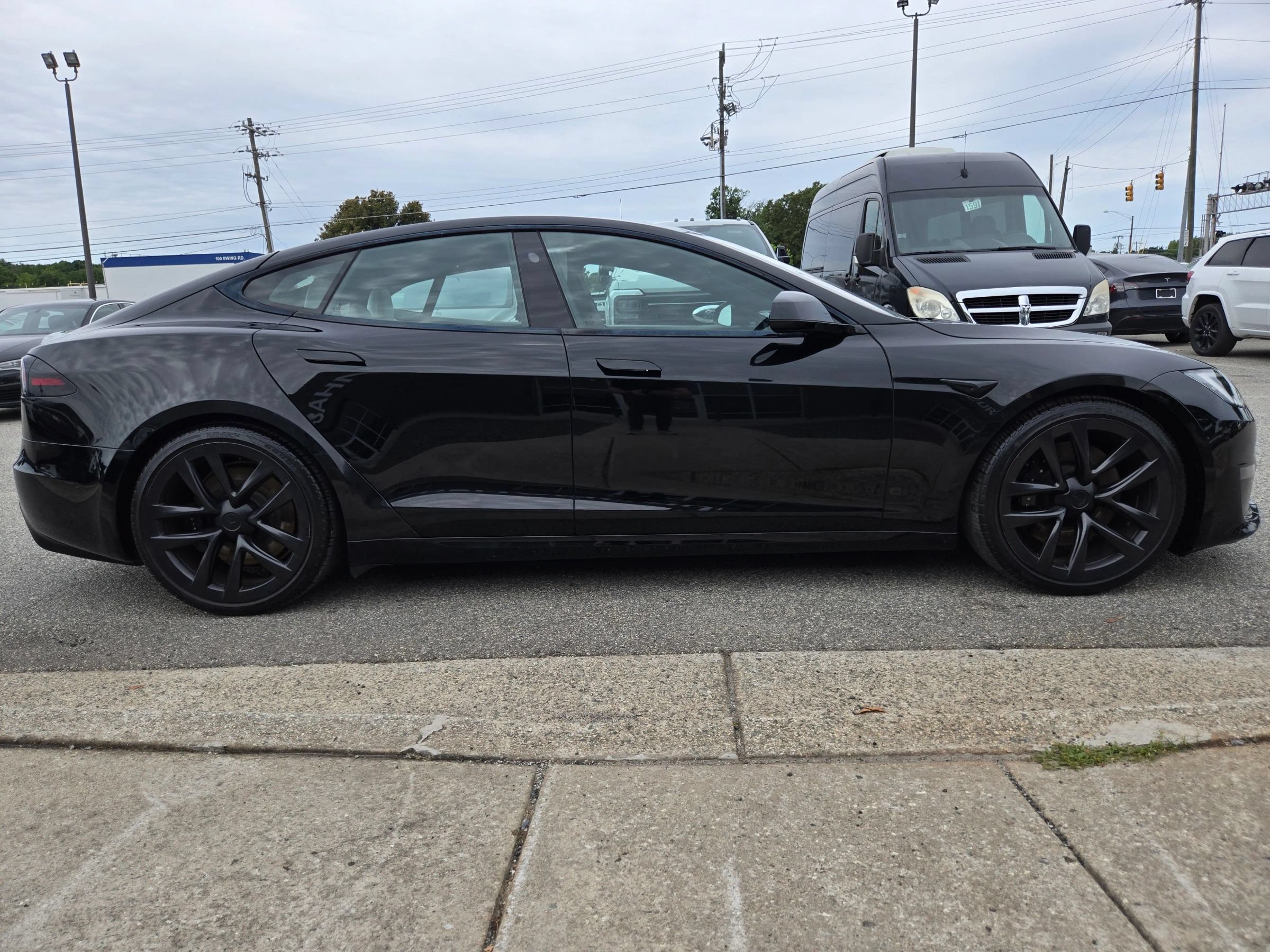 Used 2023 Tesla Model S Standard Range AWD/4WD image 24
