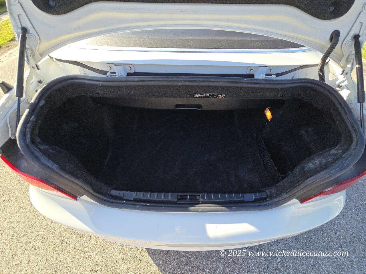 Used 2010 BMW 128i Convertible image 27