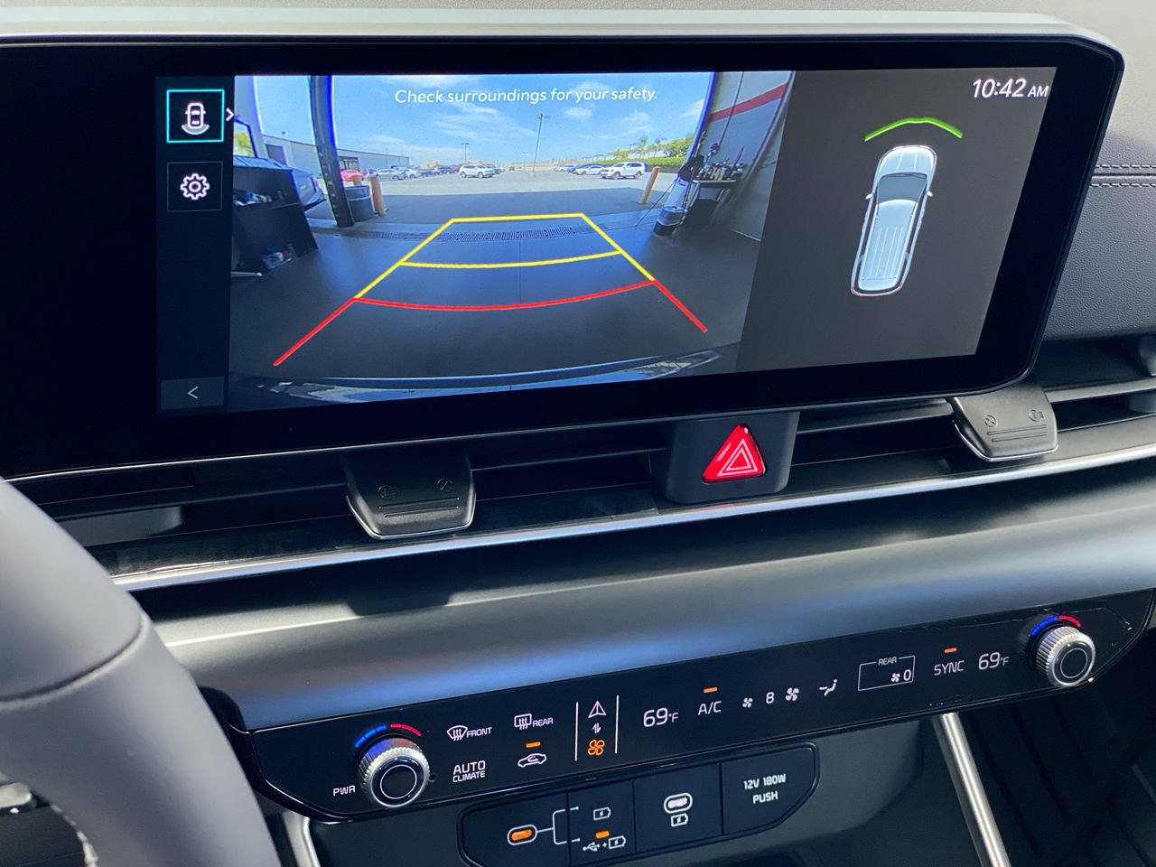 New 2027 Kia Carnival FWD image 25