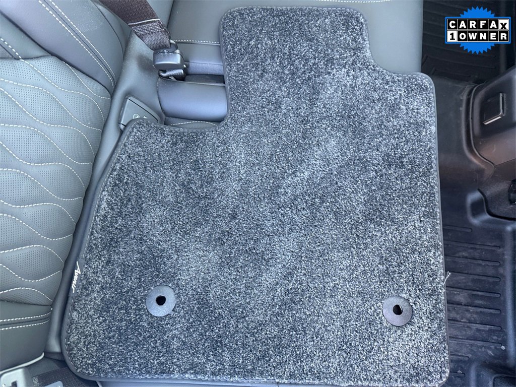 Used 2022 Buick Envision Avenir w/ Technology Package II image 35