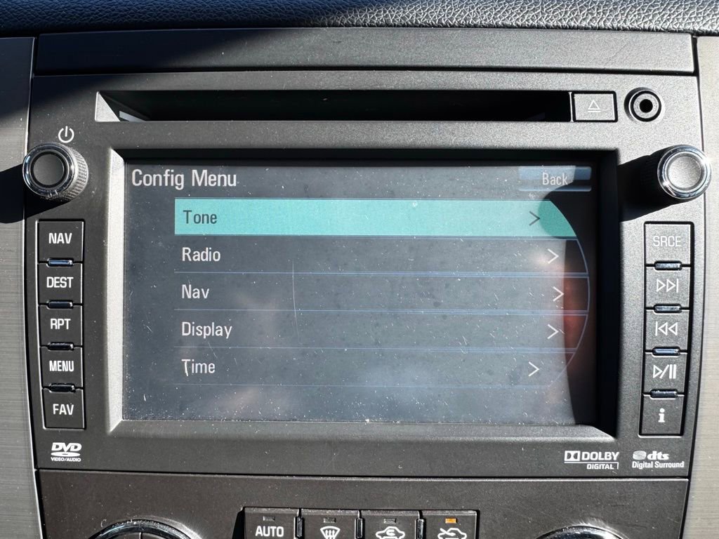 Used 2012 Chevrolet Avalanche LT image 11