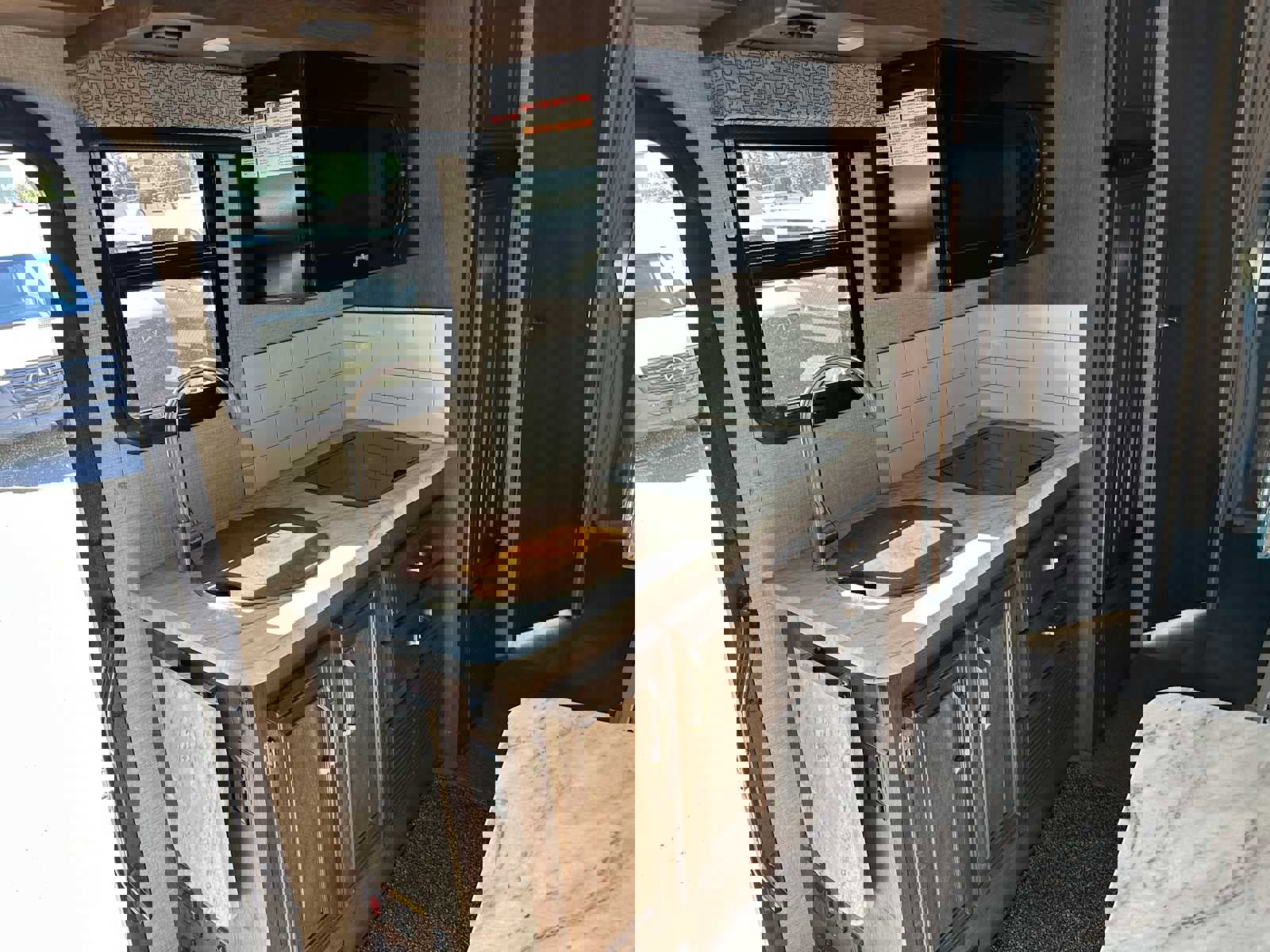 Used 2021 Mercedes-Benz Sprinter 3500 image 19