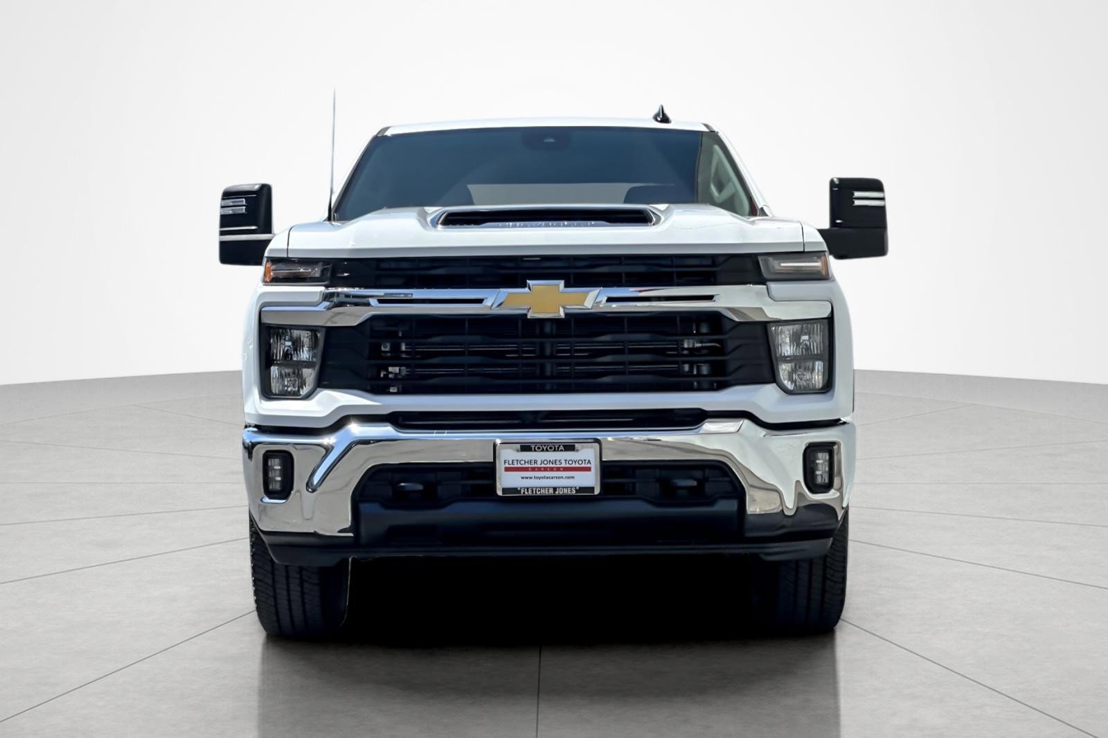 Used 2025 Chevrolet Silverado 2500 LT w/ Convenience Package image 8