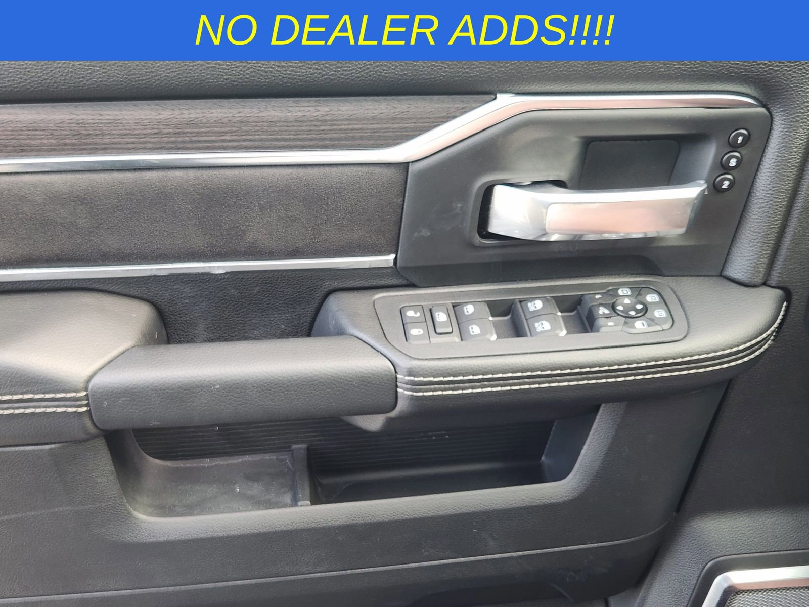 New 2025 RAM 2500 Laramie AWD/4WD image 21