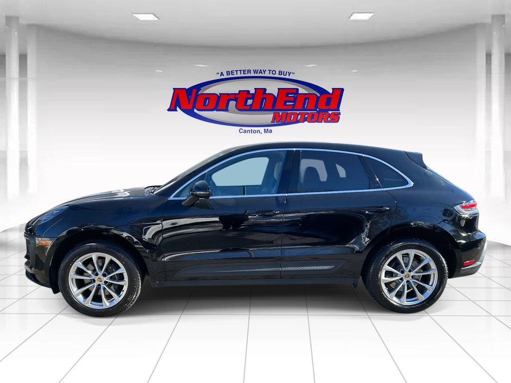 Used 2023 Porsche Macan Turbo image 6