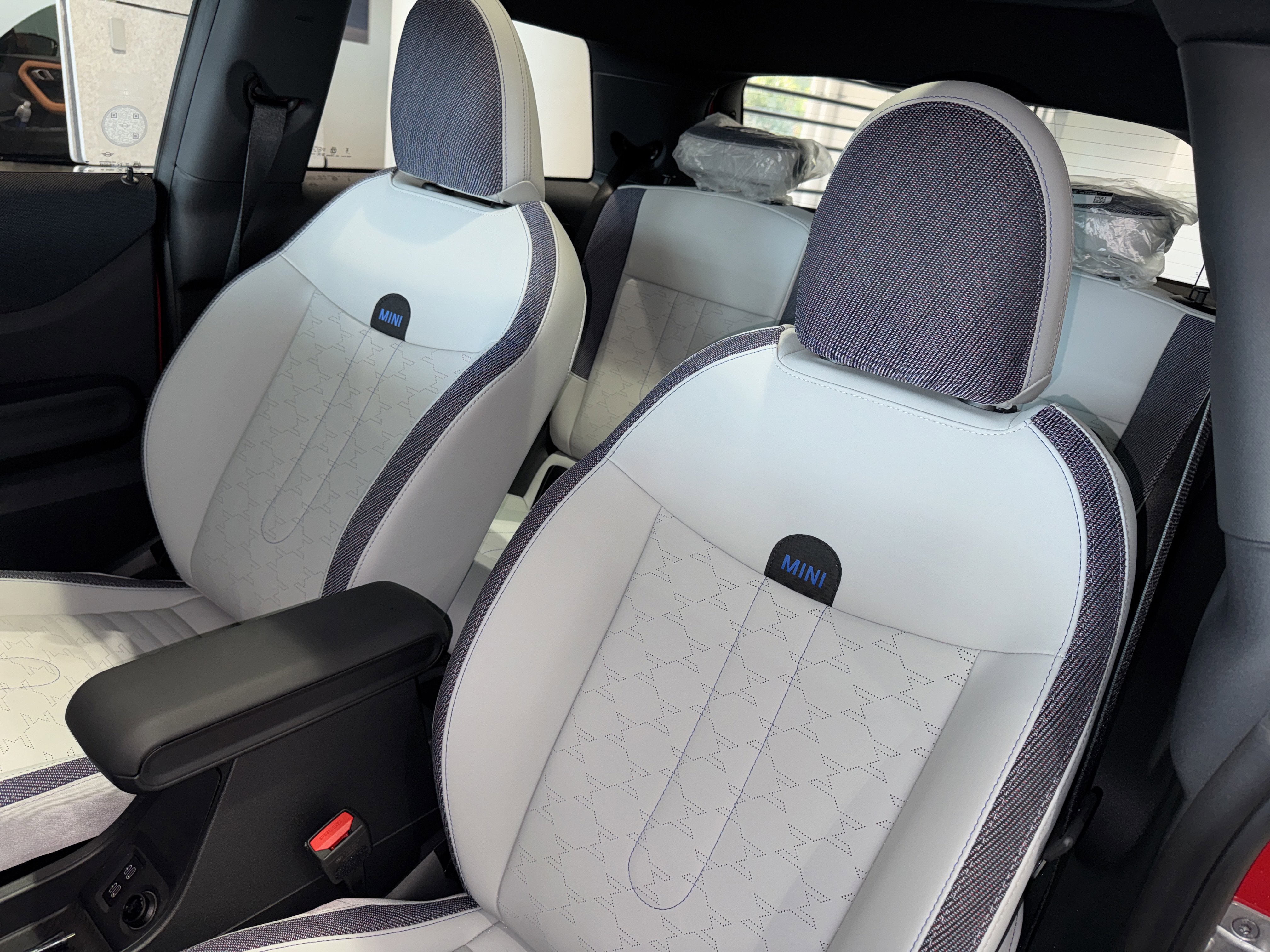 New 2026 MINI Cooper 2-Door Hardtop image 24