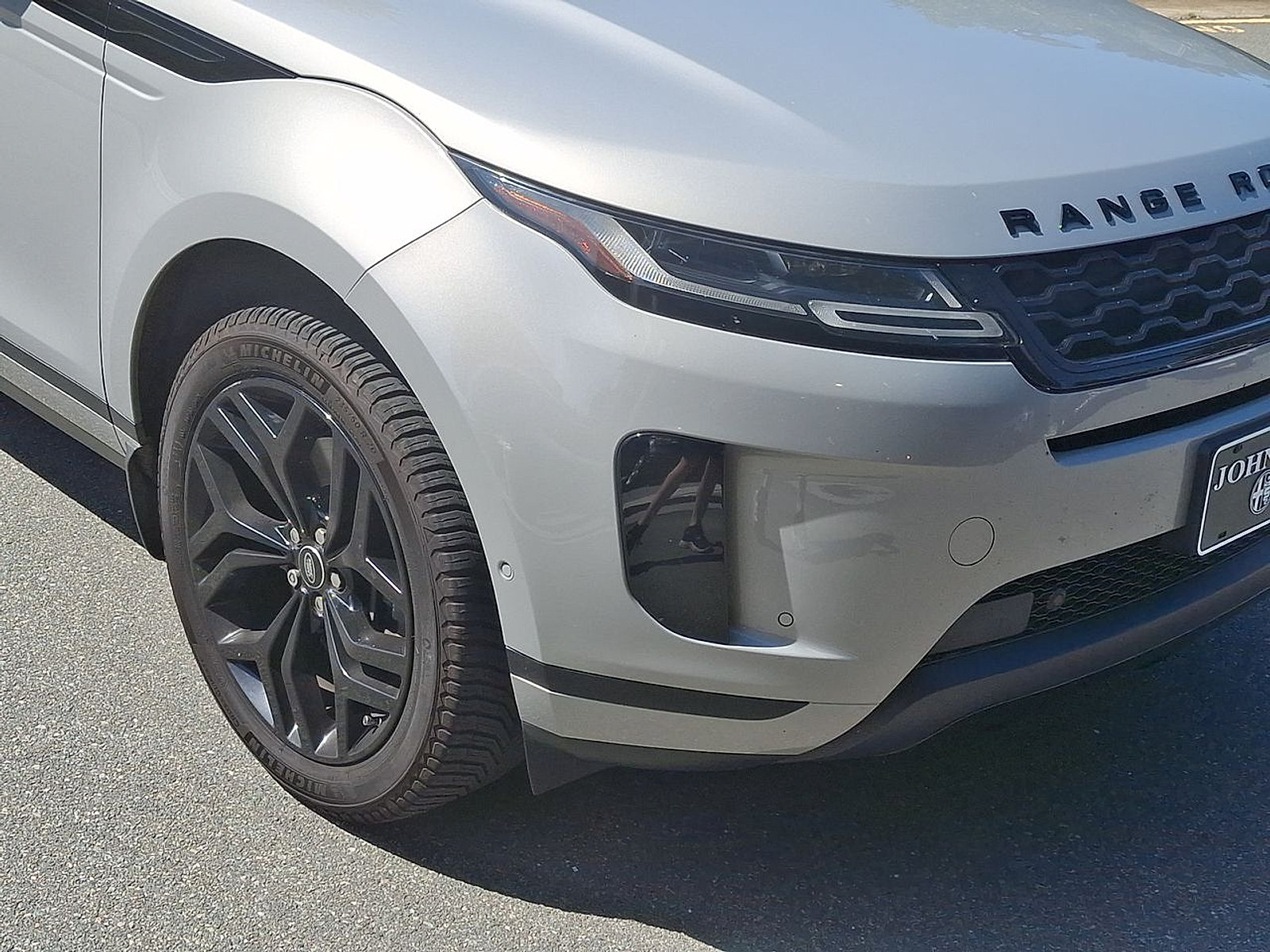 Used 2020 Land Rover Range Rover Evoque SE AWD/4WD image 28