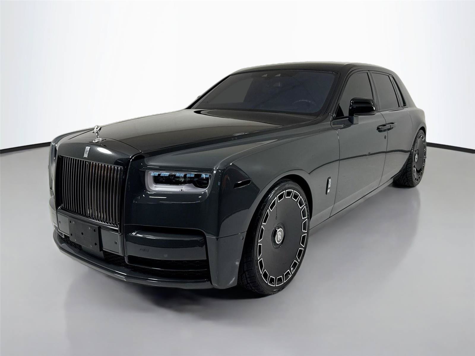Used 2019 Rolls-Royce Phantom Sedan RWD image 10