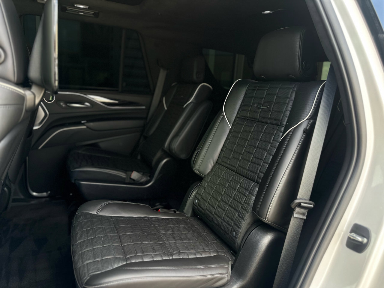 Used 2023 Cadillac Escalade V image 12