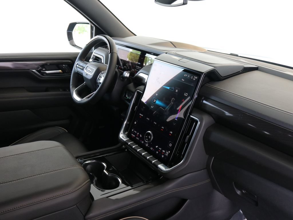 Used 2025 GMC Yukon XL Elevation AWD/4WD image 46