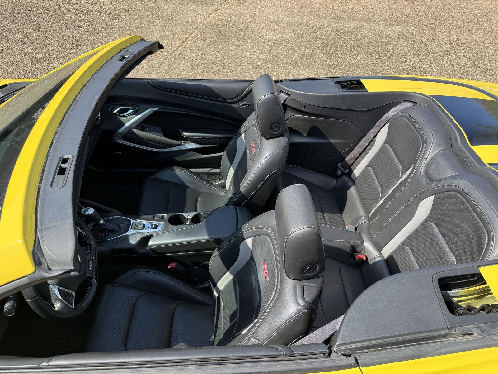 Used 2016 Chevrolet Camaro SS image 28