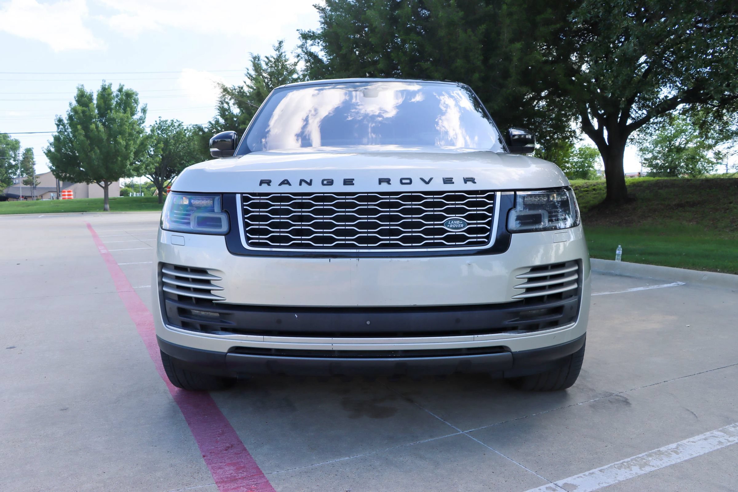 Used 2019 Land Rover Range Rover HSE AWD/4WD image 2
