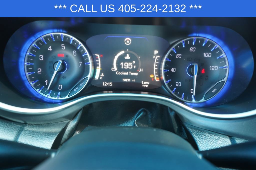 Used 2023 Chrysler Pacifica Touring-L FWD image 34