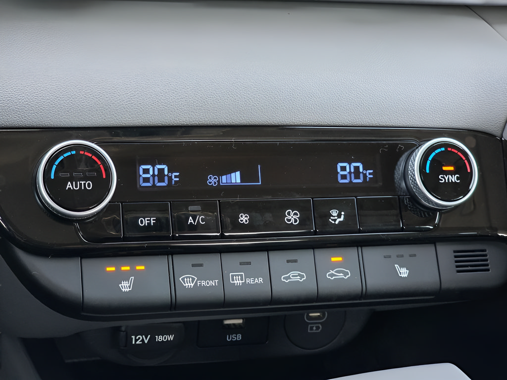 New 2026 Hyundai Elantra SEL Sport Premium FWD image 21