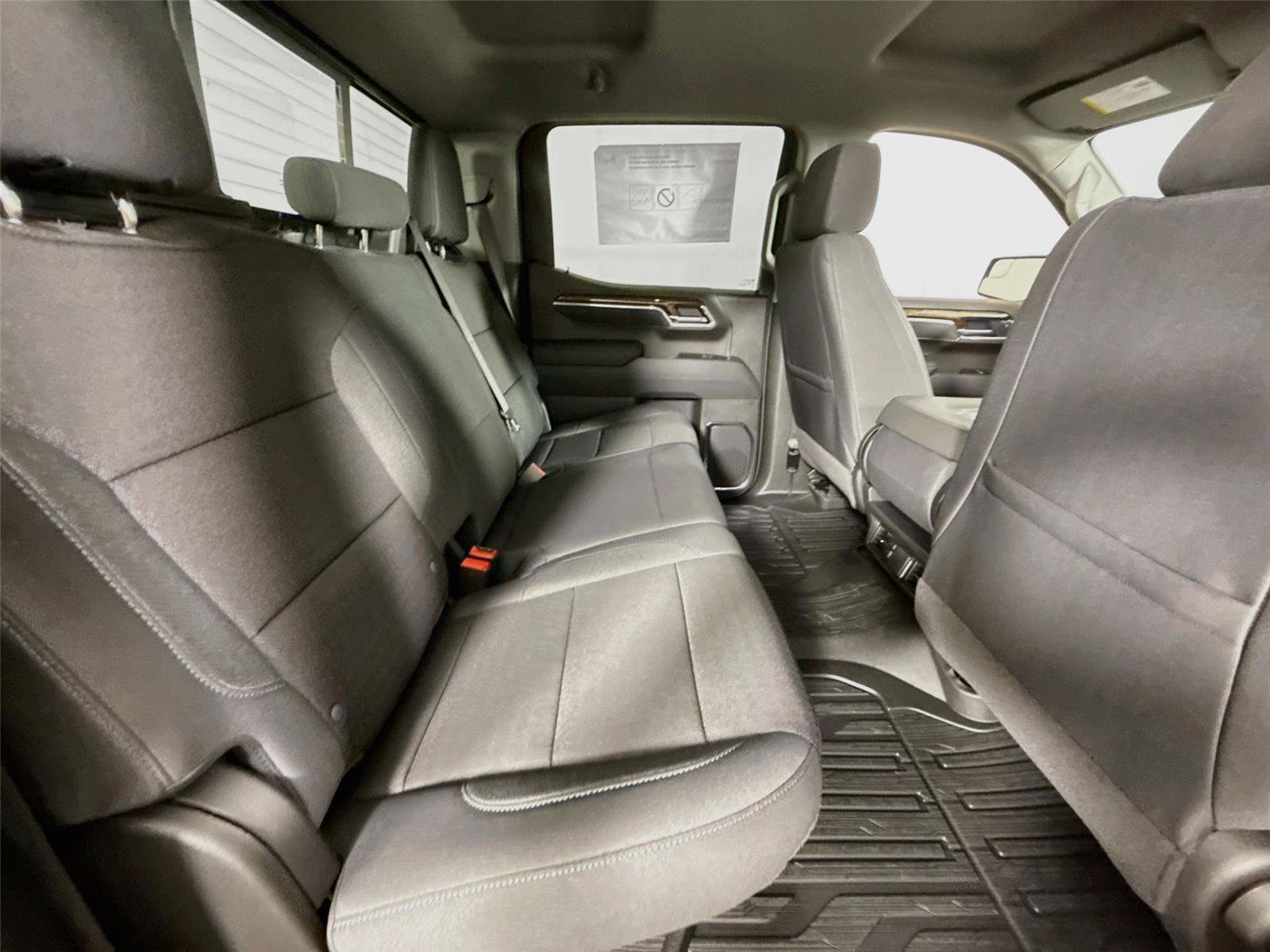New 2026 GMC Sierra 1500 SLE w/ Preferred Package AWD/4WD image 19