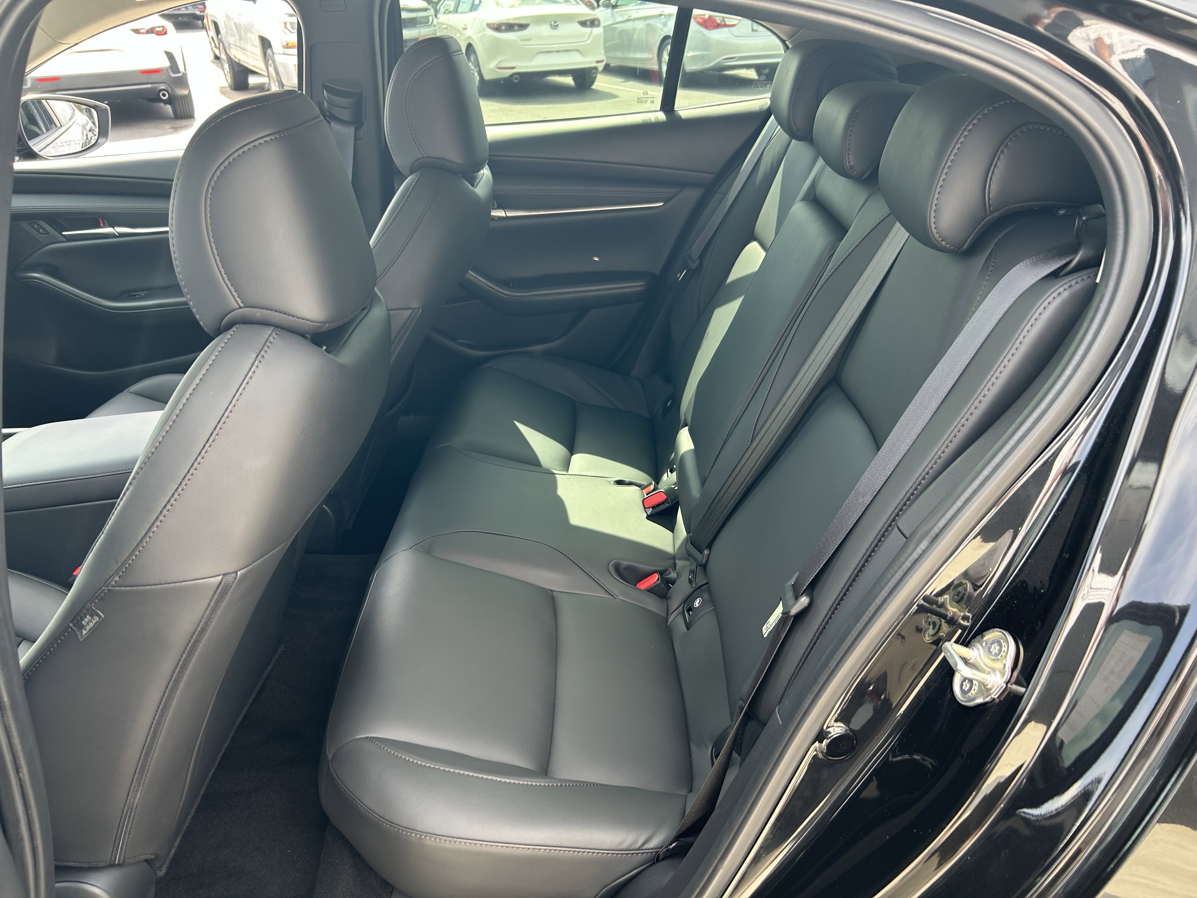 Used 2025 MAZDA MAZDA3 s image 25