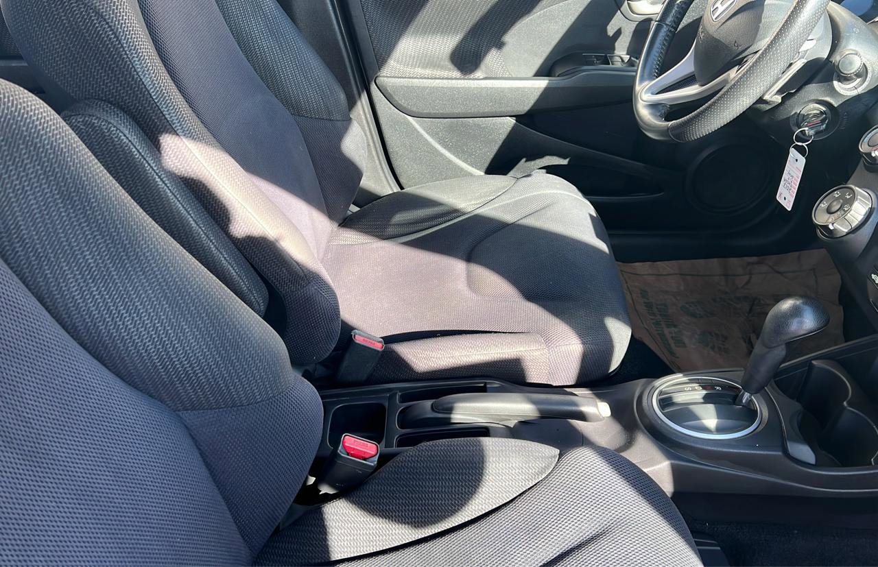 Used 2013 Honda Fit Sport image 17