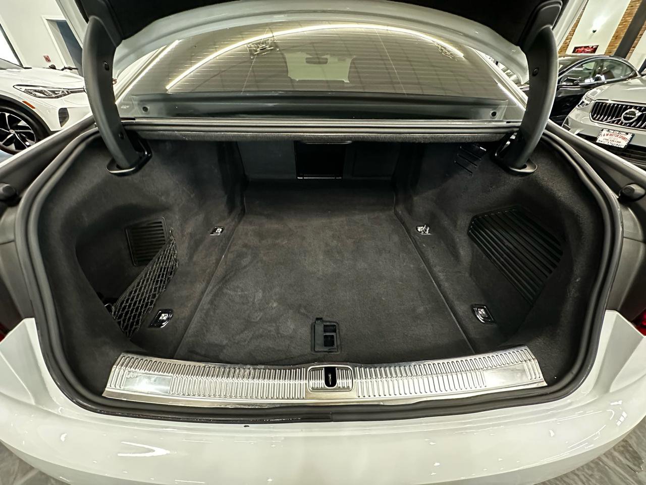 Used 2019 Audi A8 L 3.0T w/ Executive Package image 19