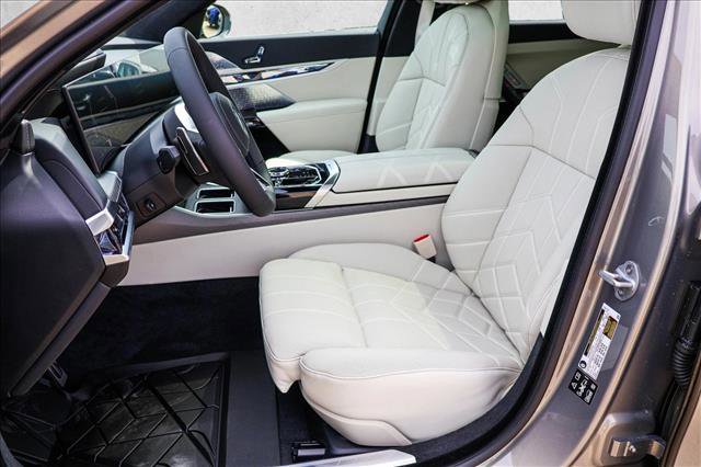 New 2026 BMW 760i xDrive w/ Executive Package AWD/4WD image 12