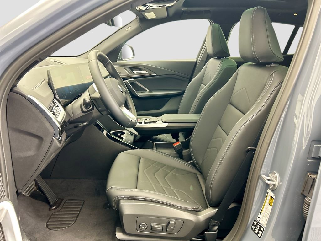 New 2026 BMW X2 xDrive28i w/ Technology Package image 18