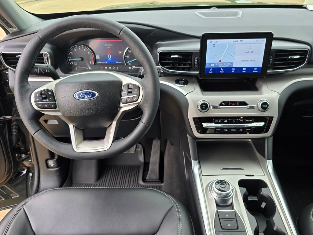 Used 2024 Ford Explorer XLT w/ Equipment Group 202A AWD/4WD image 21