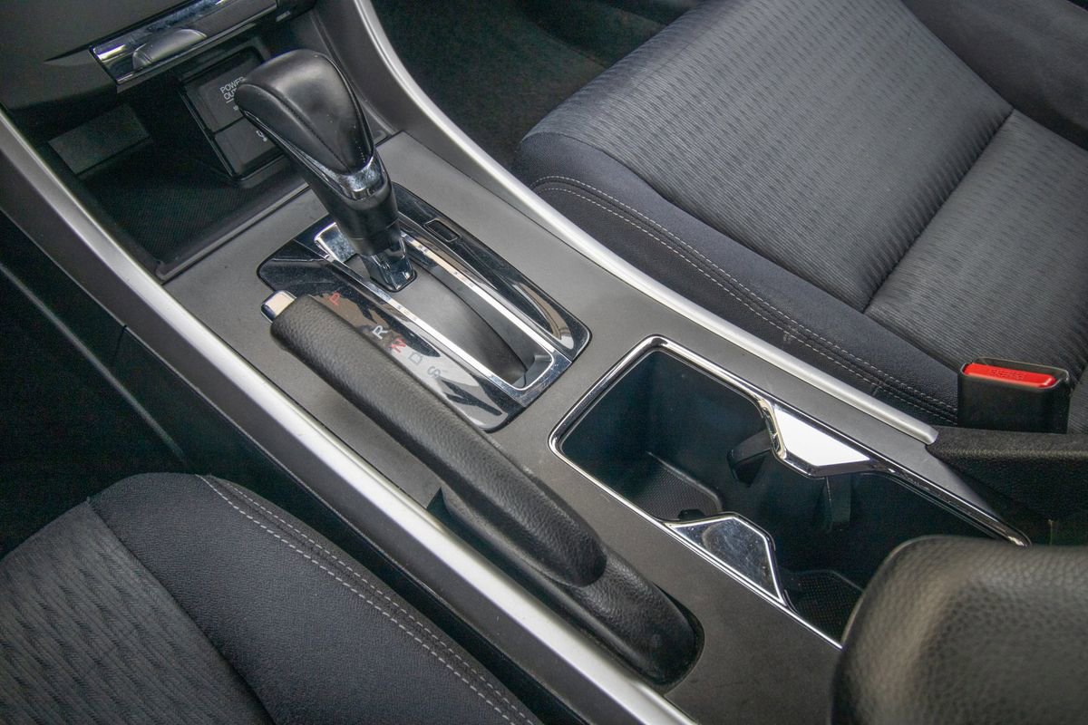 Used 2014 Honda Accord Sport image 27