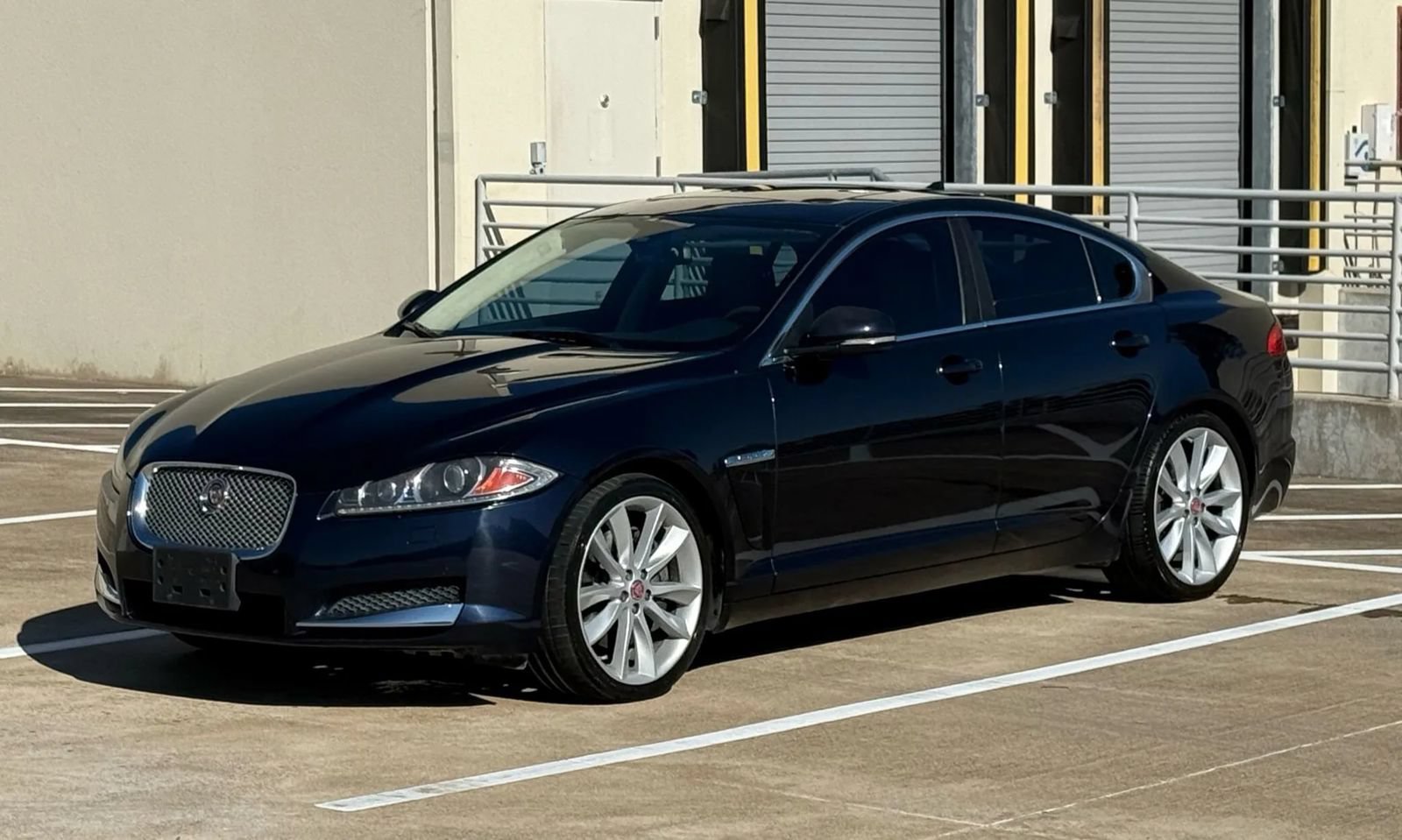 Used 2015 Jaguar XF Portfolio AWD/4WD image 3