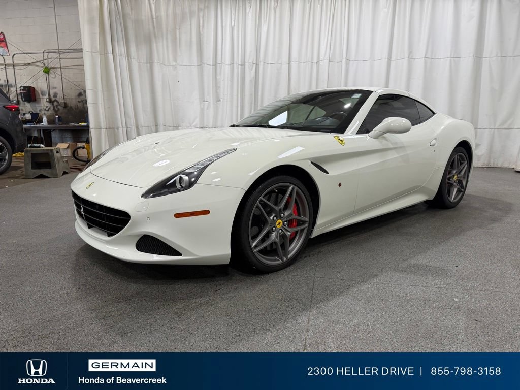 Used 2016 Ferrari California T RWD image 4