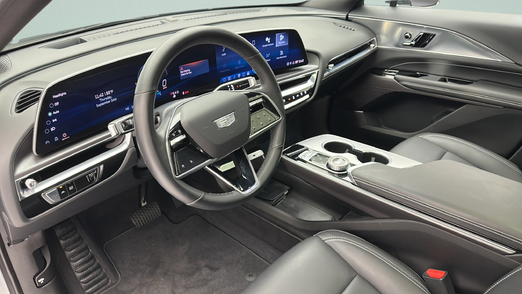 Used 2024 Cadillac Lyriq Tech w/ Driver Assist Package AWD/4WD image 11