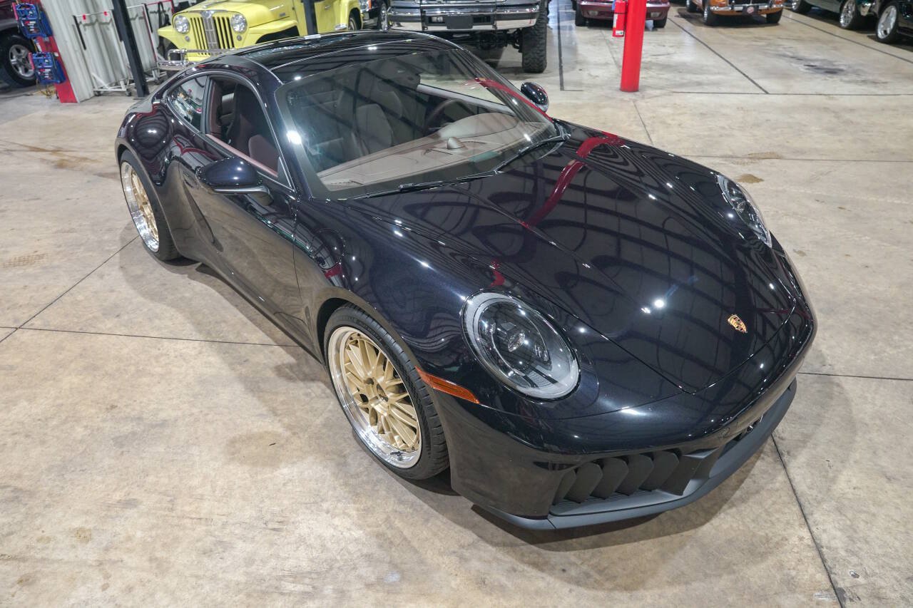Used 2025 Porsche 911 GTS image 14