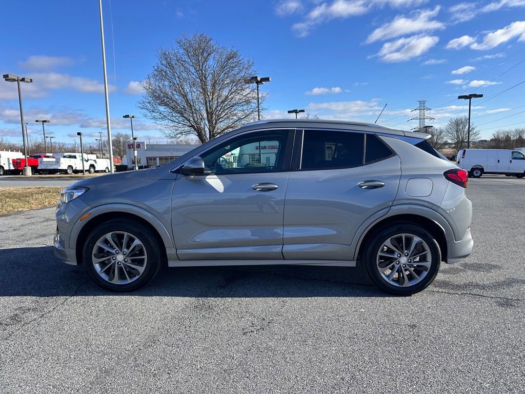 Certified 2023 Buick Encore GX Select w/ Sport Touring Package FWD image 6
