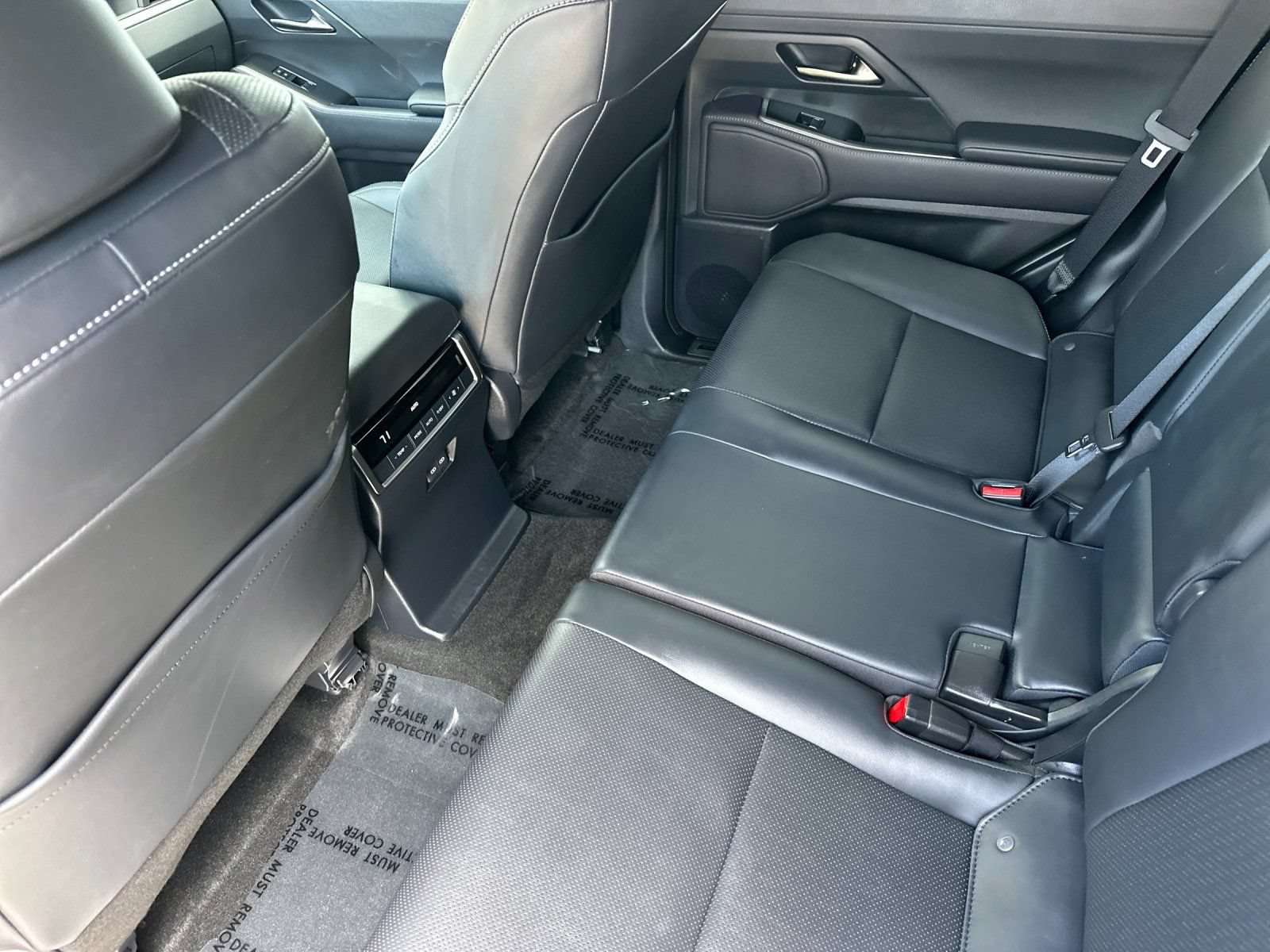 Used 2025 Lexus GX 550 w/ Accessory Package (31) AWD/4WD image 13
