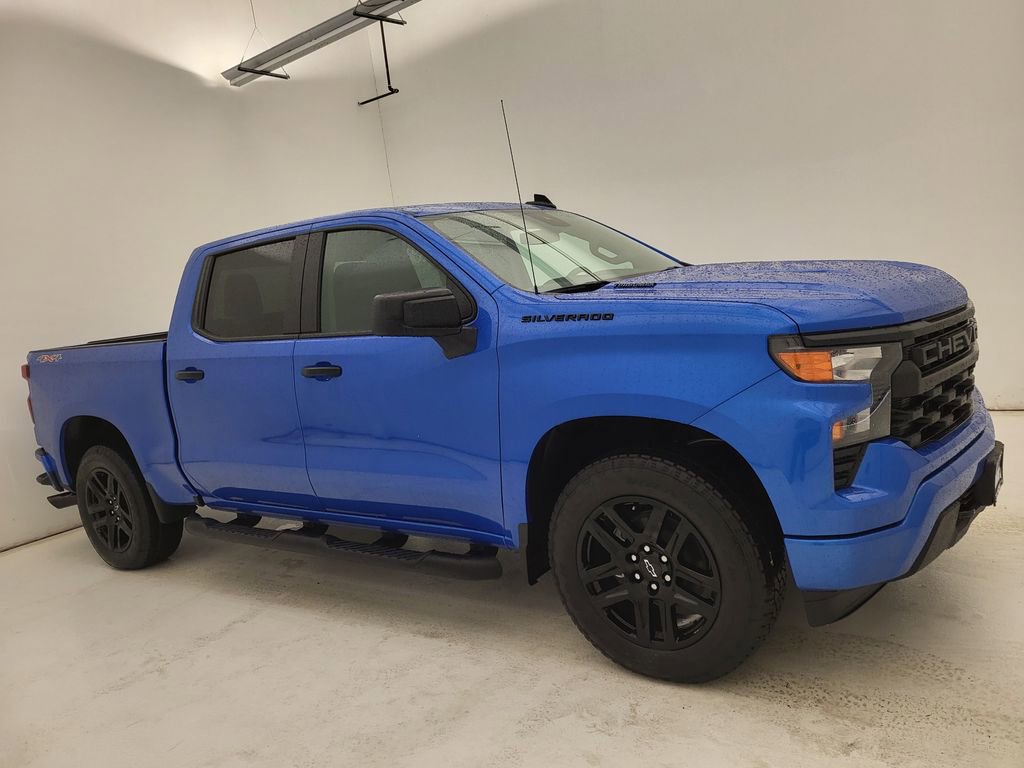 New 2025 Chevrolet Silverado 1500 Custom w/ Turbomax Blackout Package