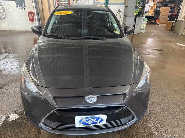 Used 2017 Toyota Yaris iA image 2
