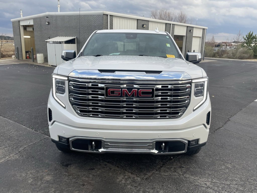 Used 2022 GMC Sierra 1500 Denali image 2