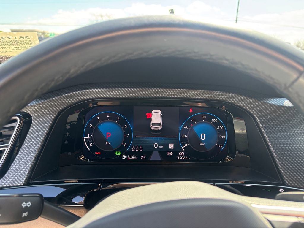 Used 2024 Volkswagen Atlas Cross Sport SEL R-Line image 18