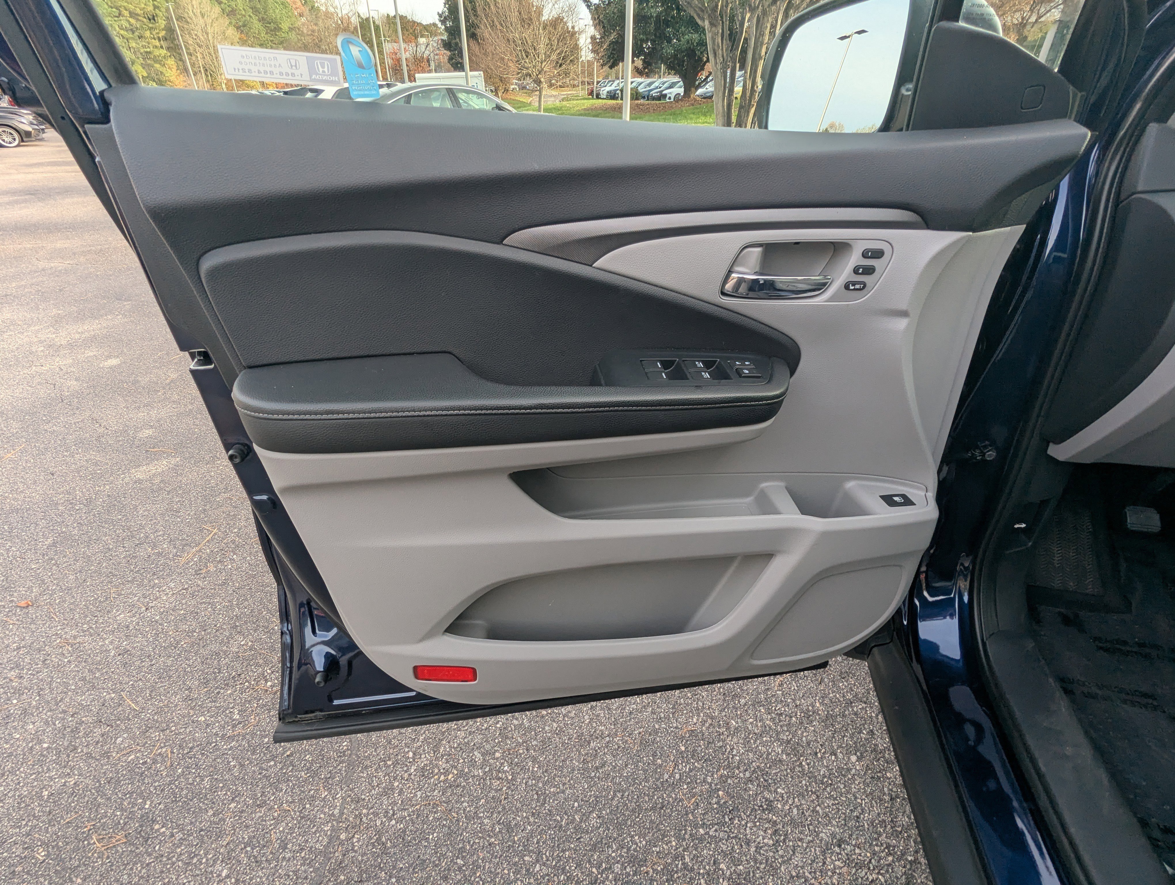 Used 2023 Honda Ridgeline RTL image 15