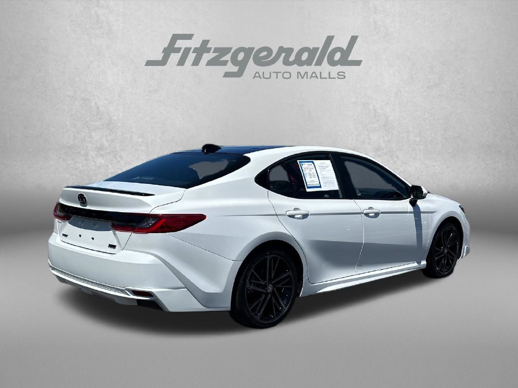 Used 2025 Toyota Camry XSE FWD image 16