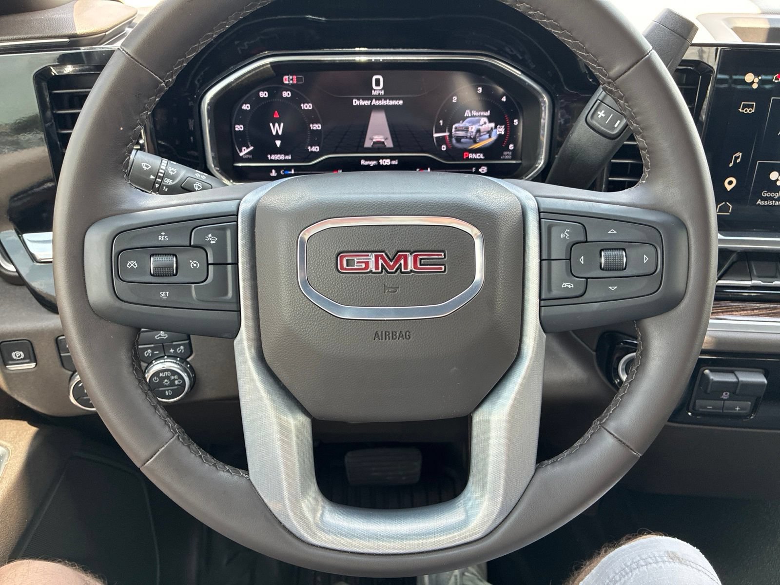 Used 2025 GMC Sierra 3500 SLE w/ SLE Convenience Package AWD/4WD image 27