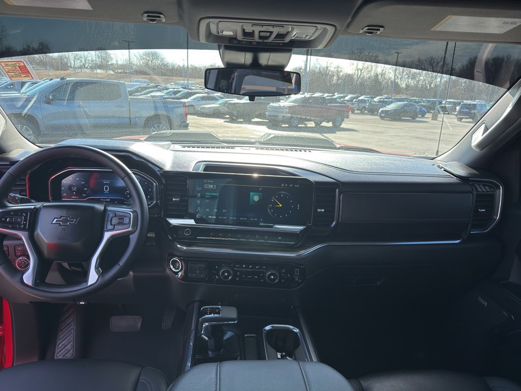 Used 2024 Chevrolet Silverado 1500 LT Trail Boss w/ LT Trail Boss Premium Package image 29