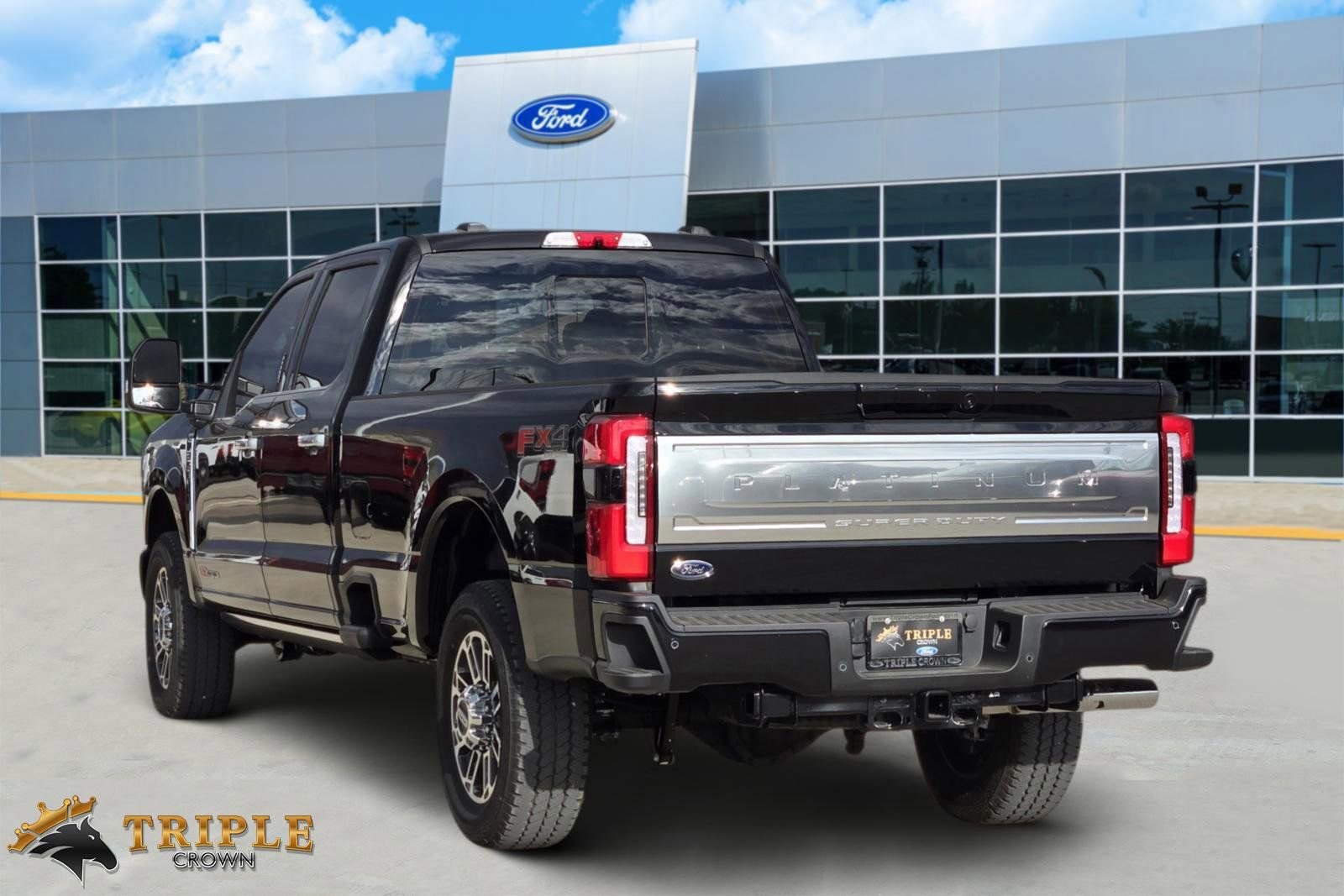 New 2026 Ford F350 Platinum w/ Platinum Plus Package image 4