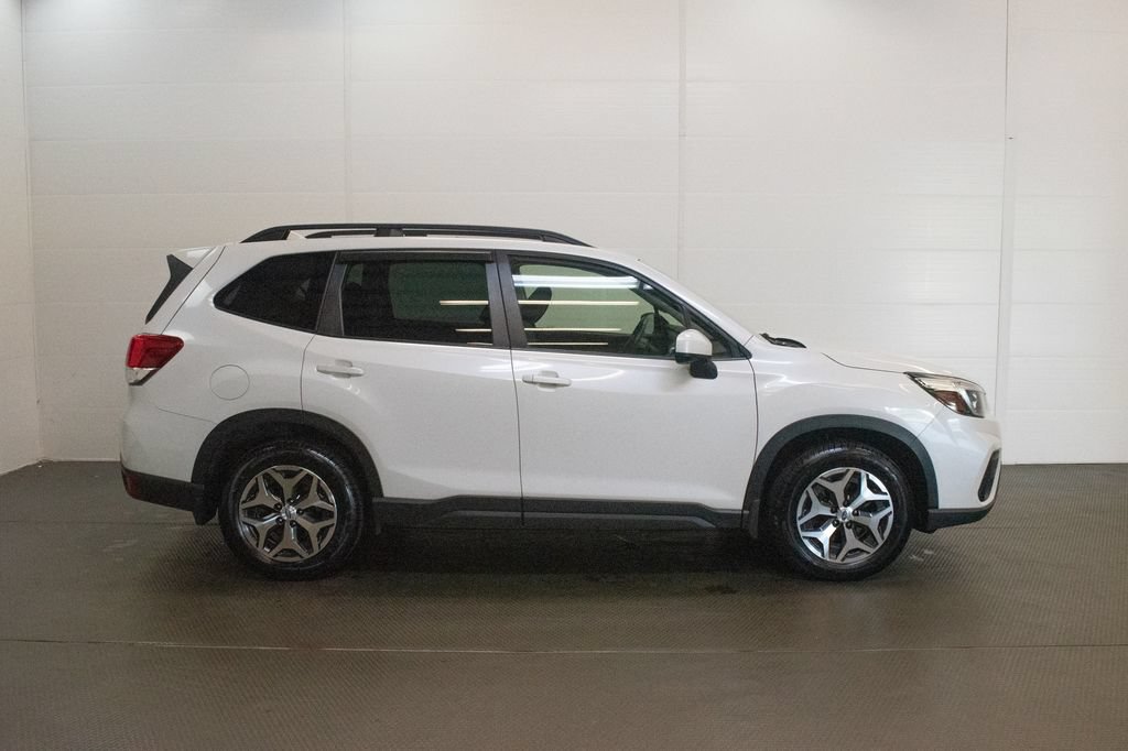 Used 2021 Subaru Forester Premium AWD/4WD image 3