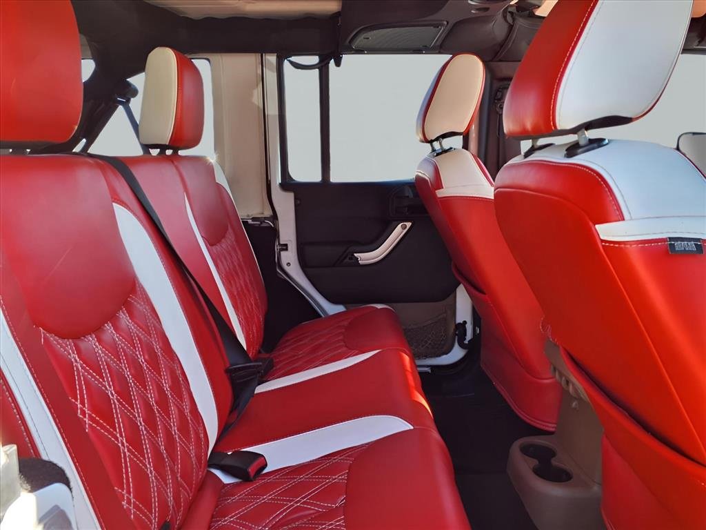 Used 2015 Jeep Wrangler Unlimited Sahara w/ Dual Top Group image 13