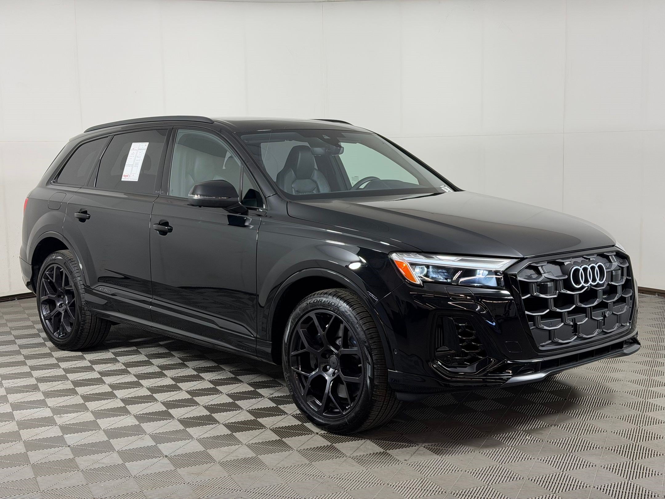 New 2026 Audi SQ7 Premium Plus AWD/4WD image 7