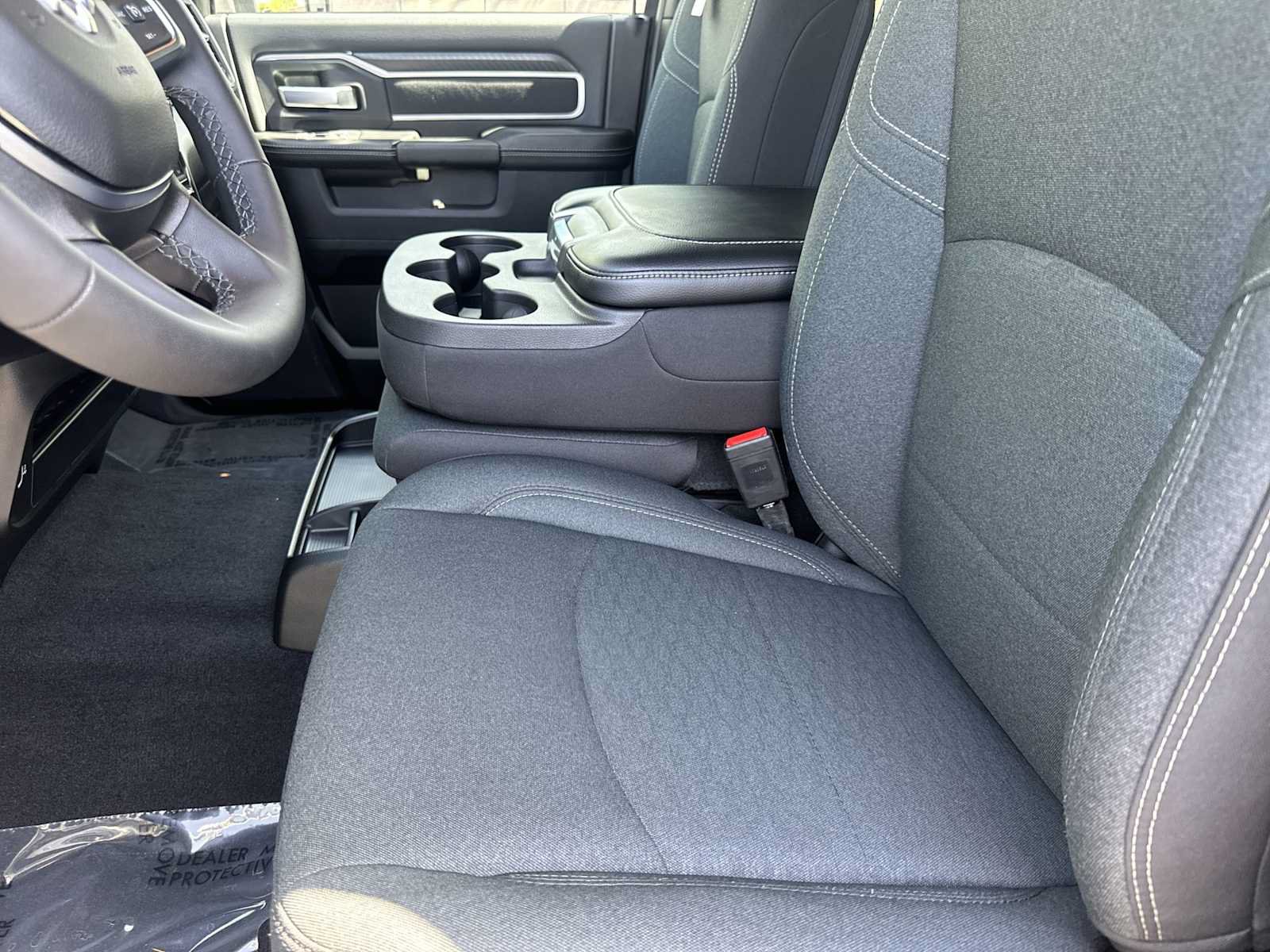 Used 2025 RAM 2500 Big Horn AWD/4WD image 15