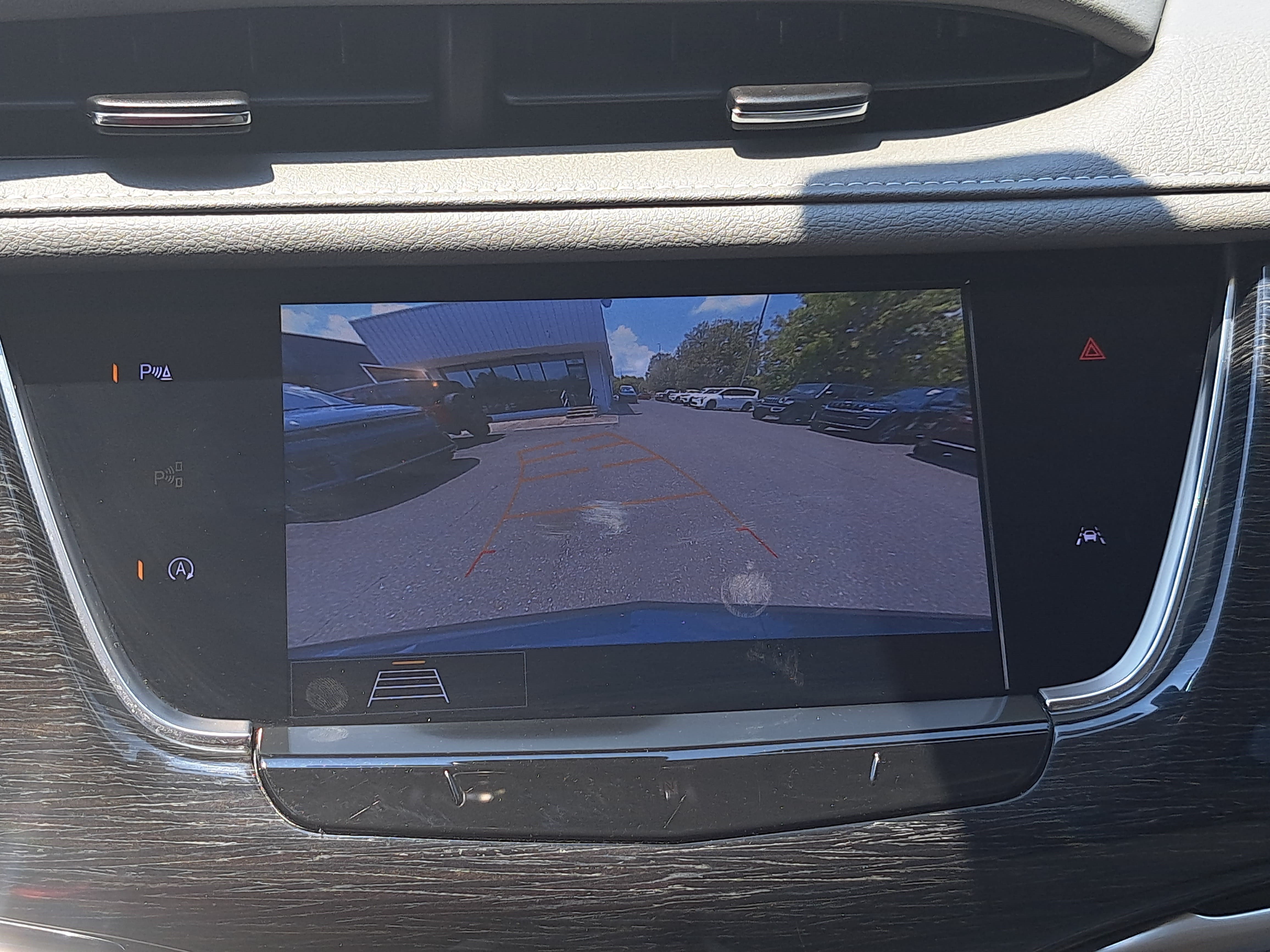 Used 2020 Cadillac XT6 Premium Luxury FWD image 23
