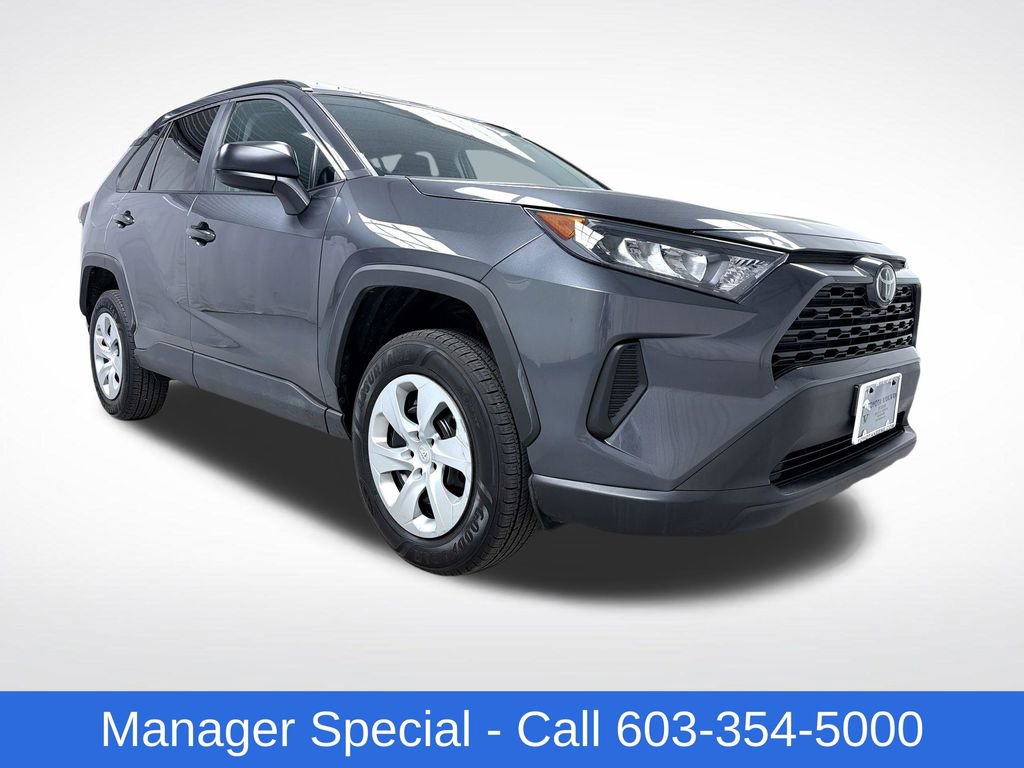 Used 2019 Toyota RAV4 LE AWD/4WD image 1