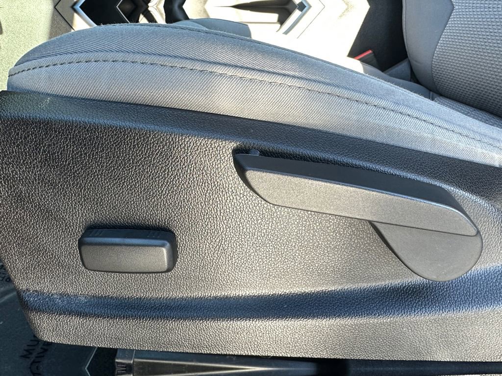 Used 2021 Chevrolet Colorado W/T w/ Custom Special Edition image 10